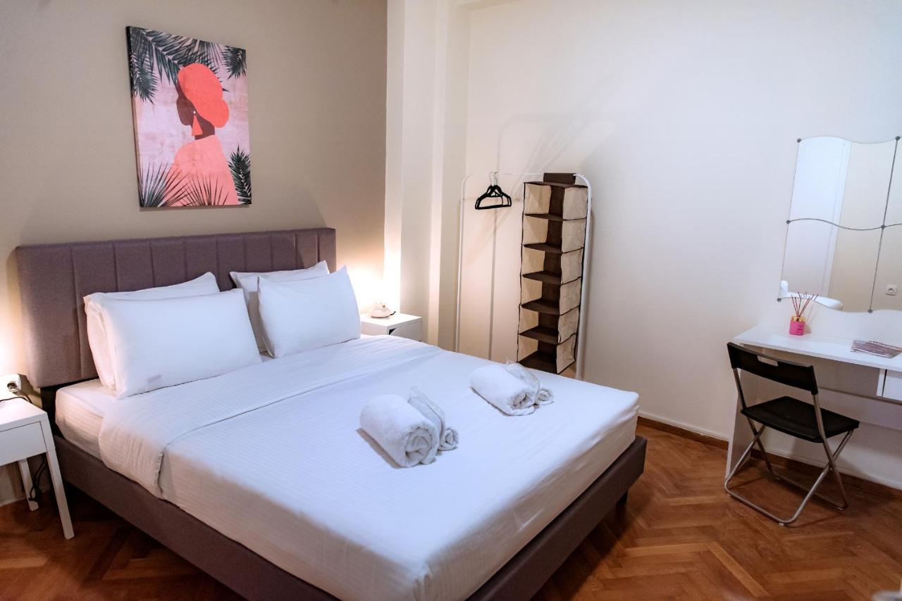 Plaka Apartment Атина Екстериор снимка