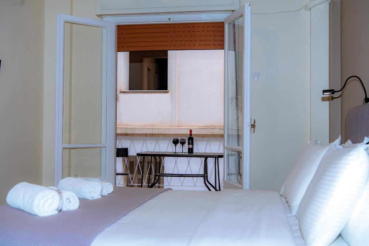 Plaka Apartment Атина Екстериор снимка