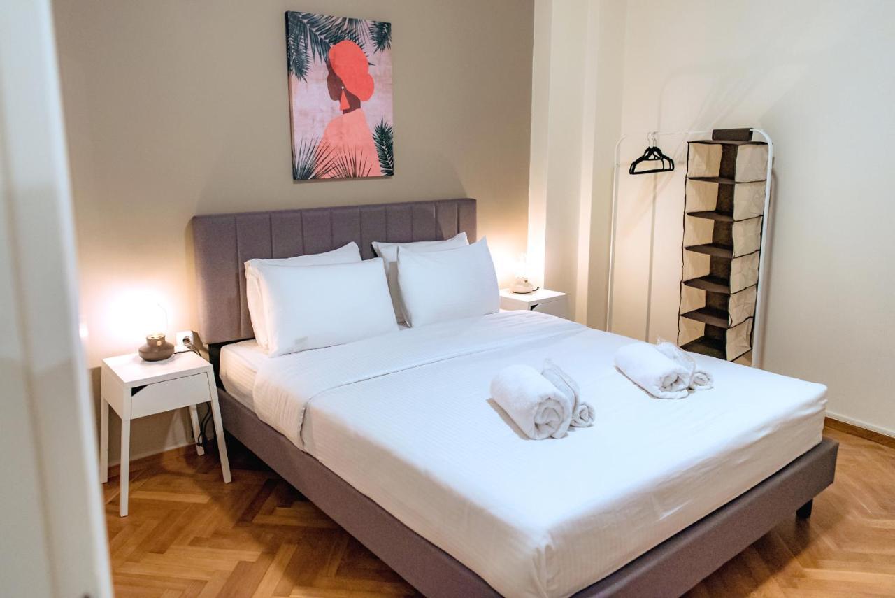 Plaka Apartment Атина Екстериор снимка